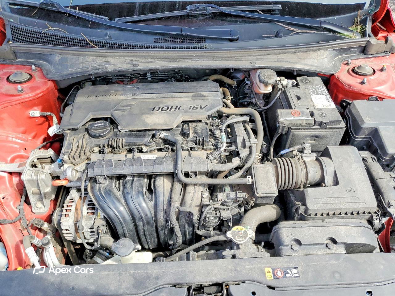 Hyundai Elantra 2021
