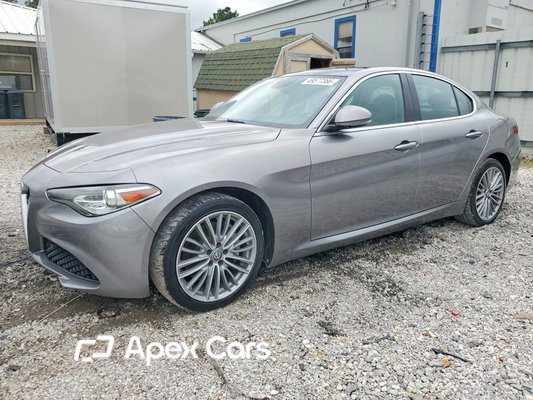 Alfa Romeo Giulia 2017 - Image 1 of 12