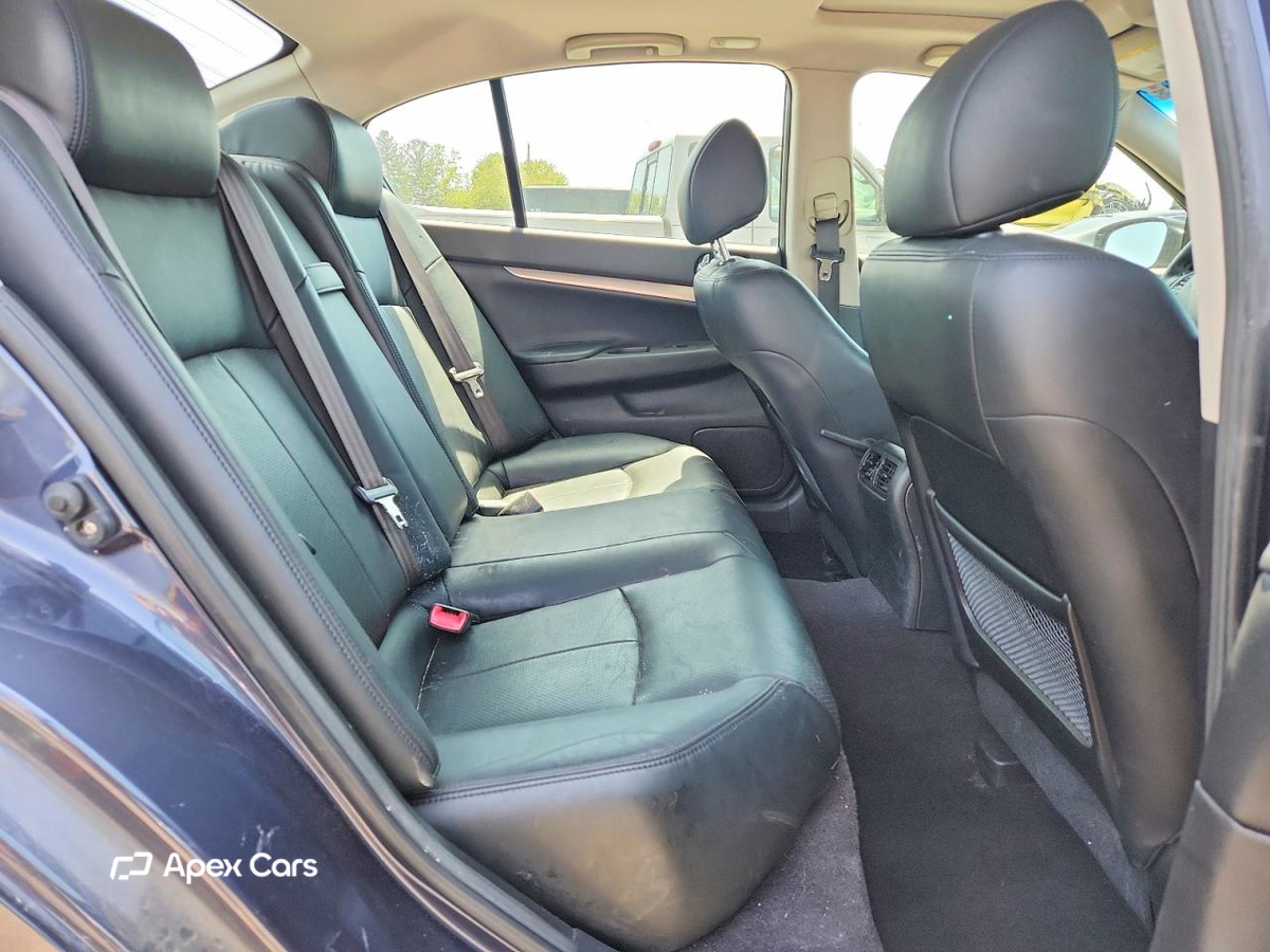Infiniti G 2012