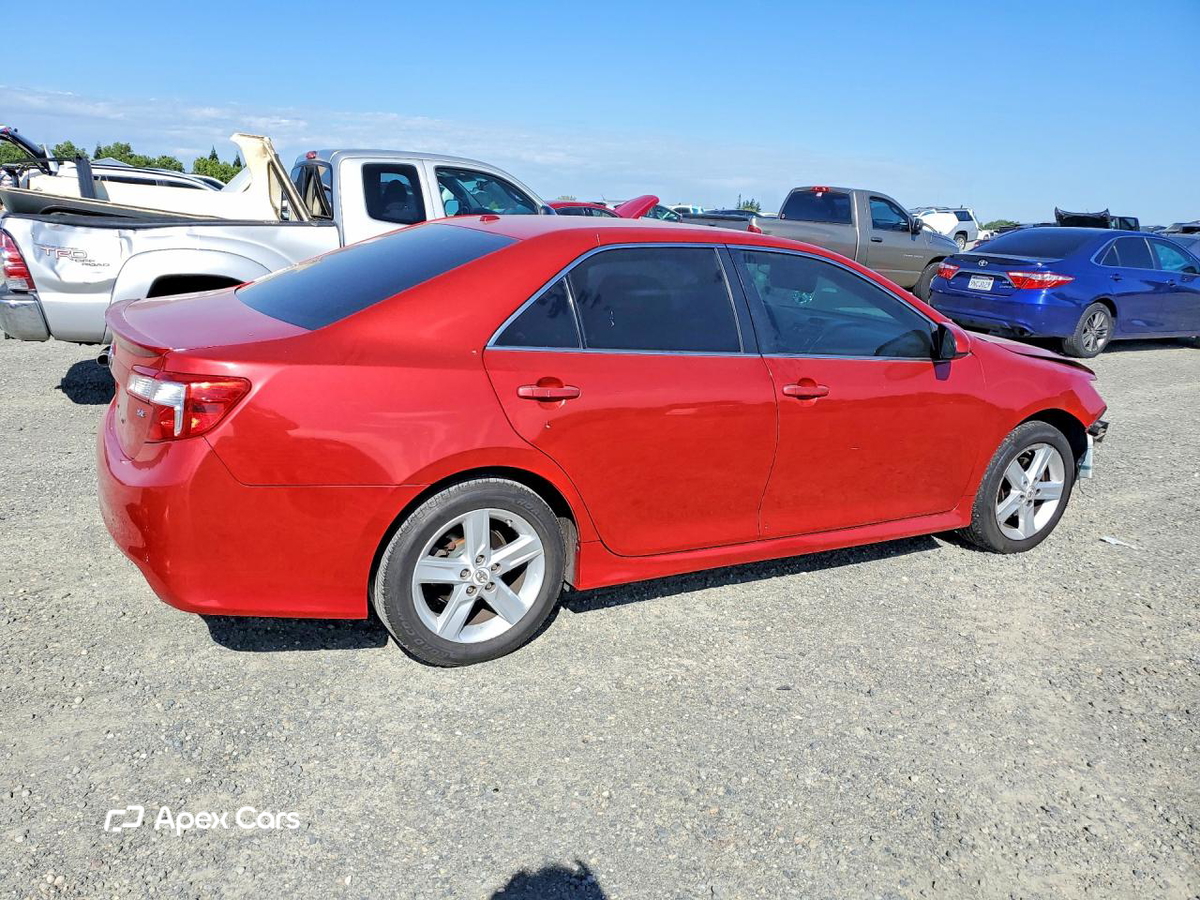 Toyota Camry 2012