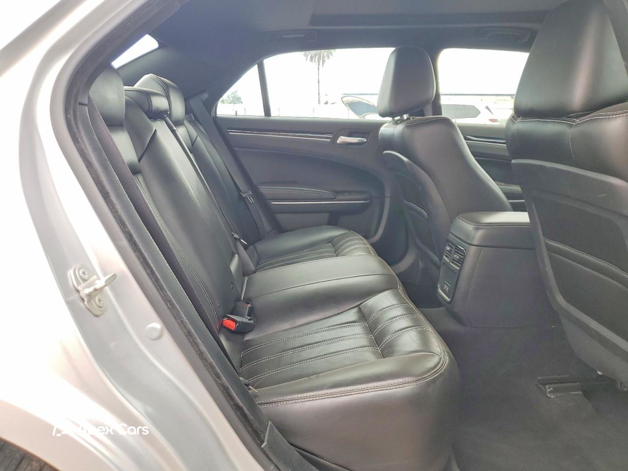 Chrysler 300 2023