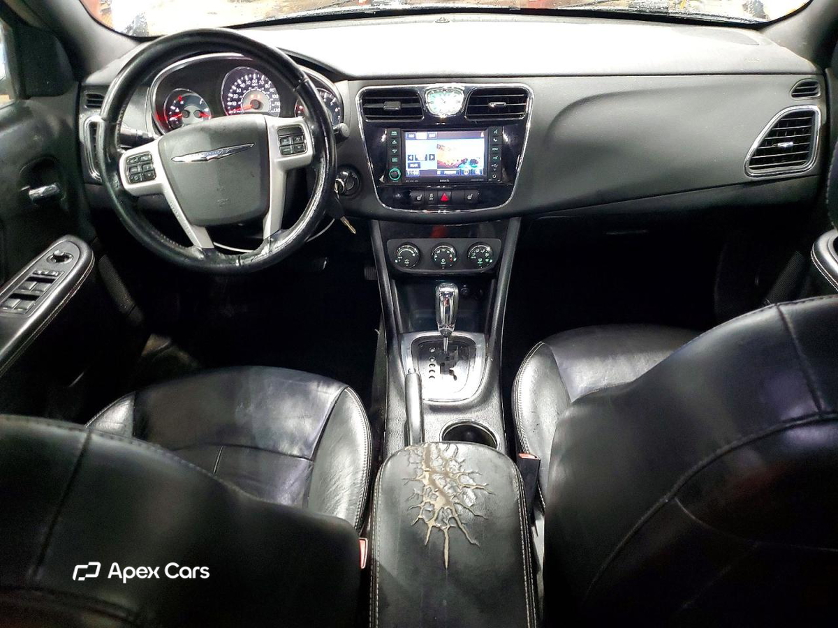 Chrysler 200 2012