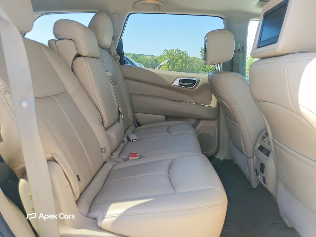 Nissan Pathfinder 2016