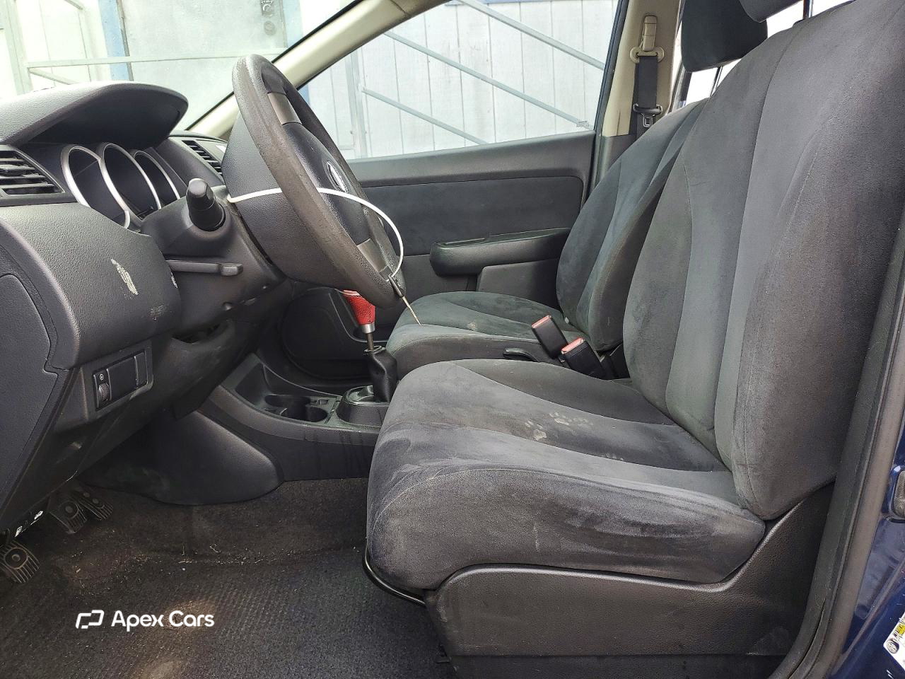 Nissan Versa 2011