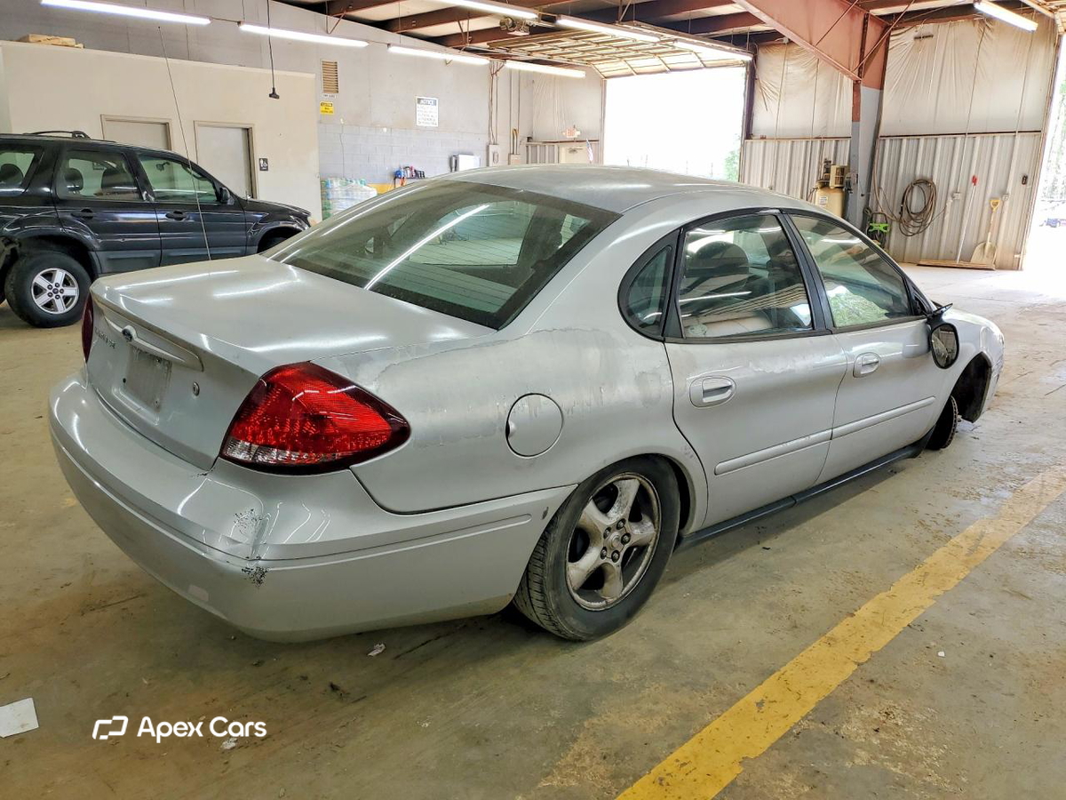 Ford Taurus 2004