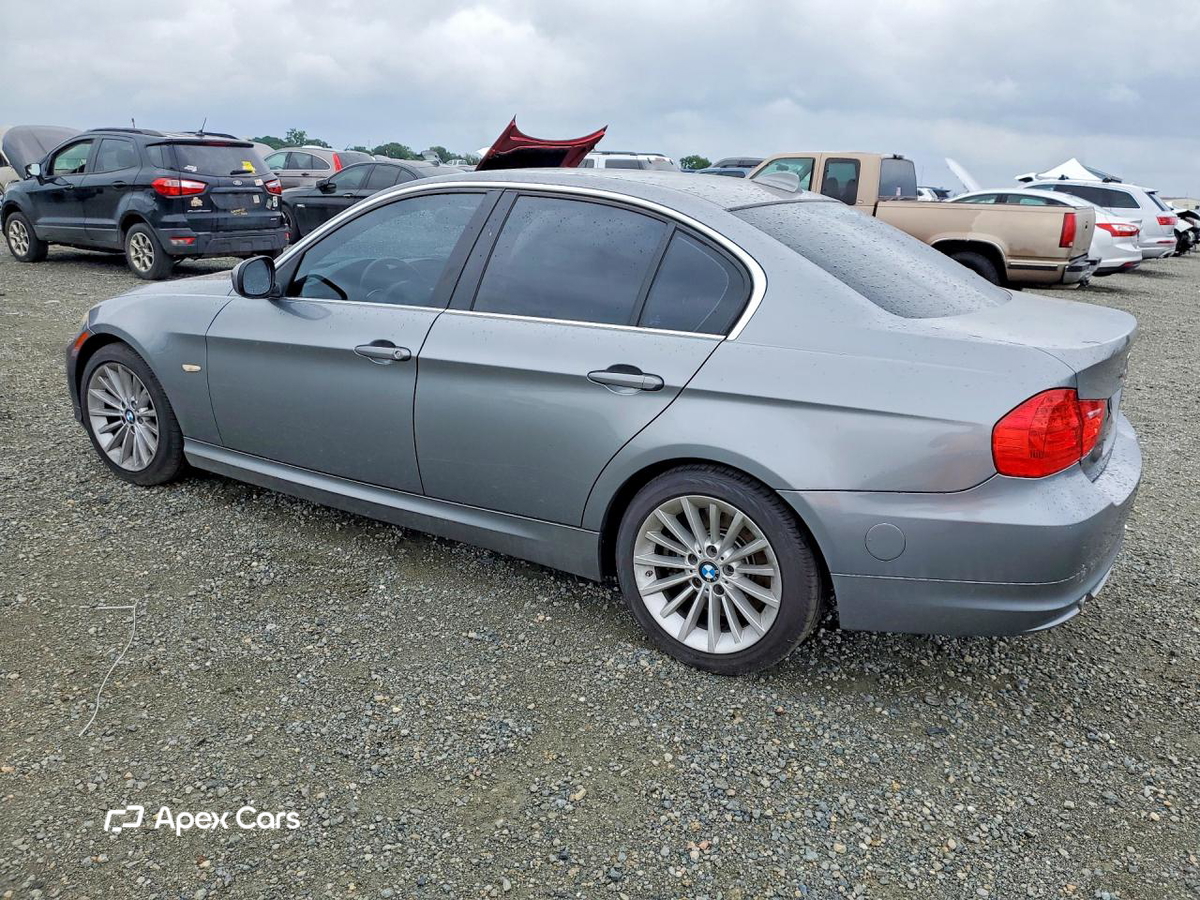 BMW Series 3 2011