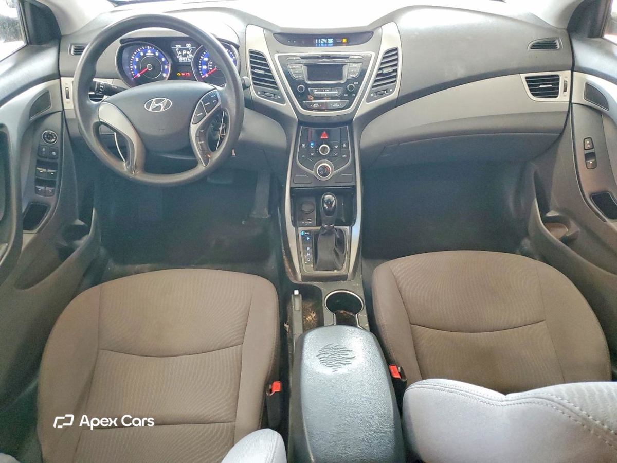Hyundai Elantra 2016
