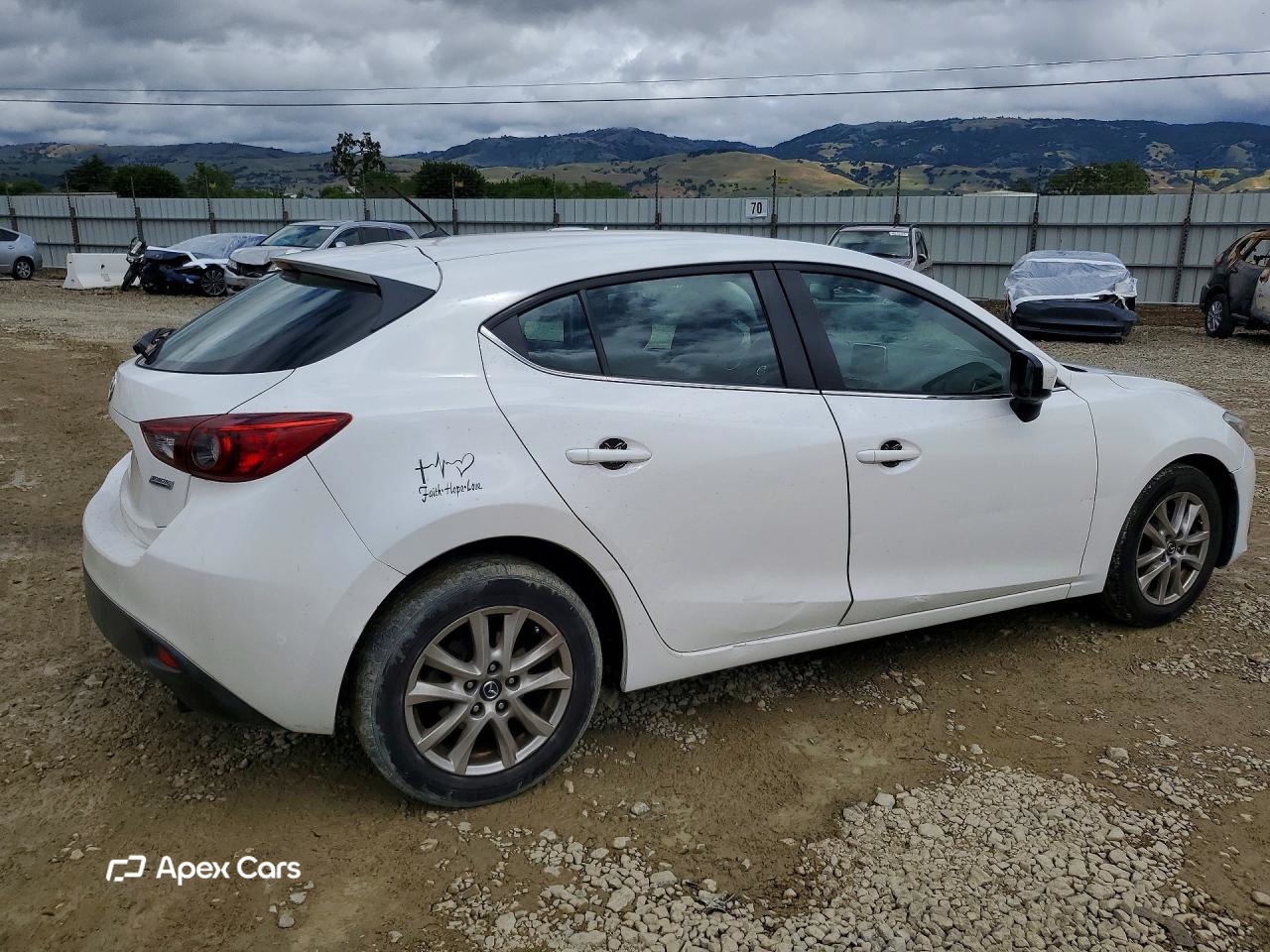 Mazda 3 2016