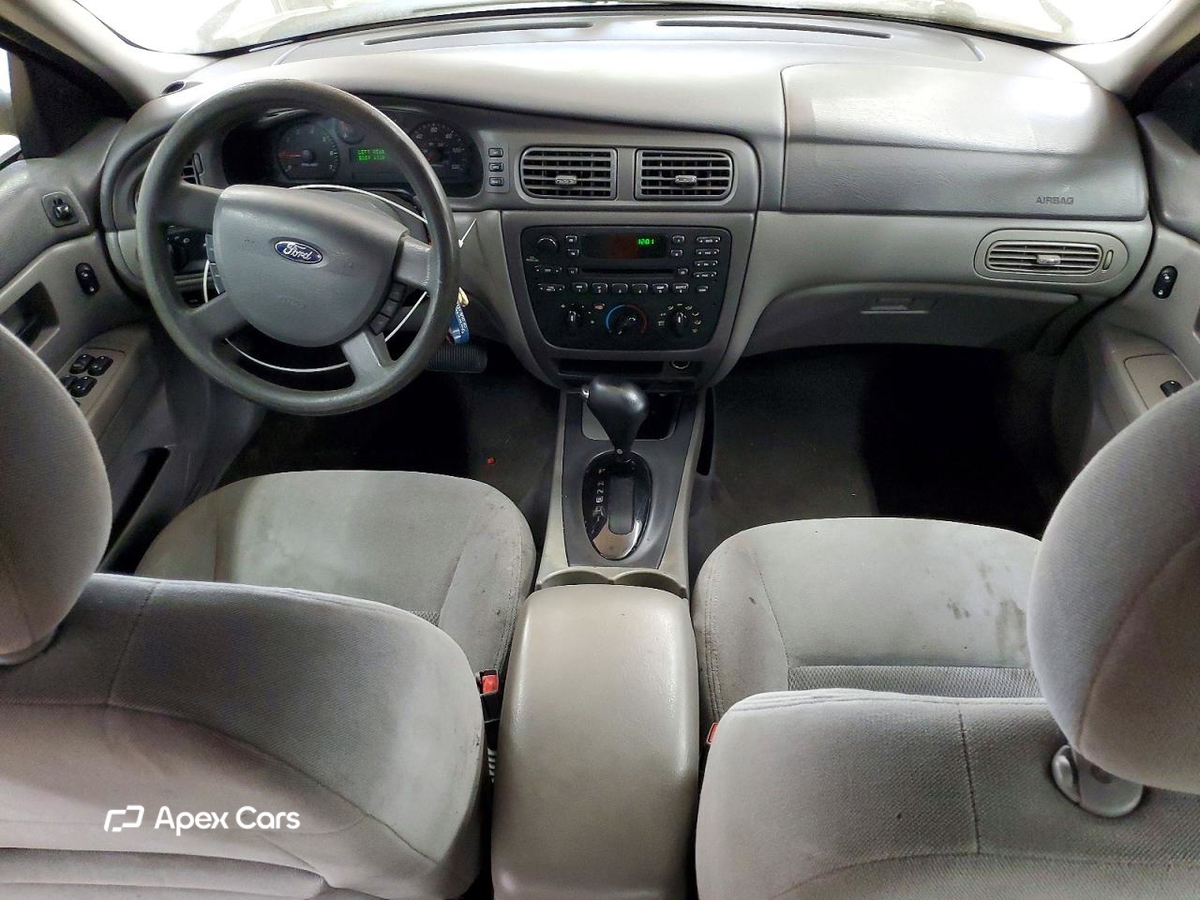 Ford Taurus 2004