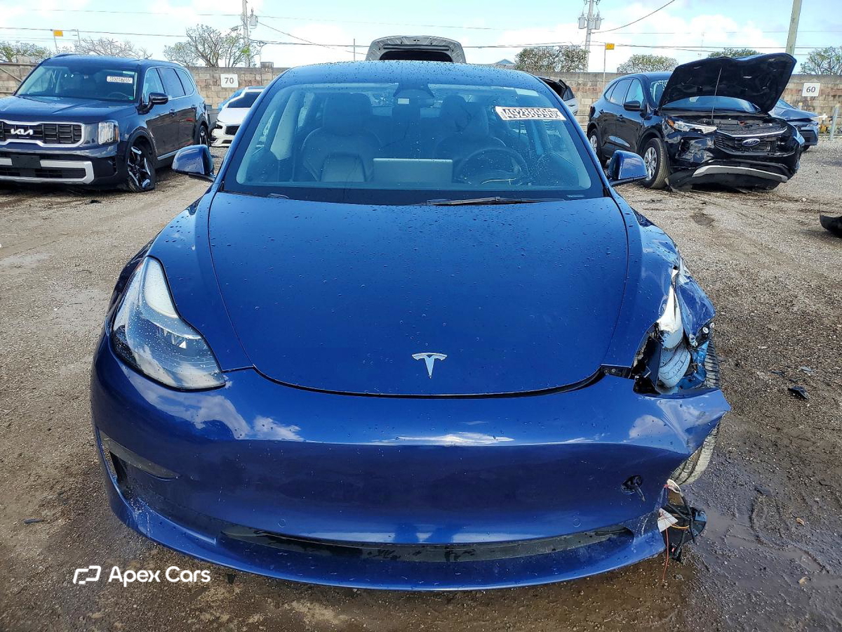 Tesla Model 3 2022