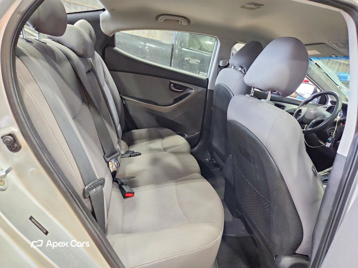 Hyundai Elantra 2016