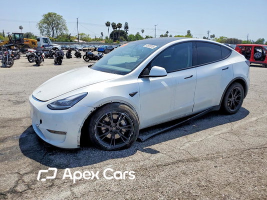 Tesla Model Y 2020 - Image 1 of 12