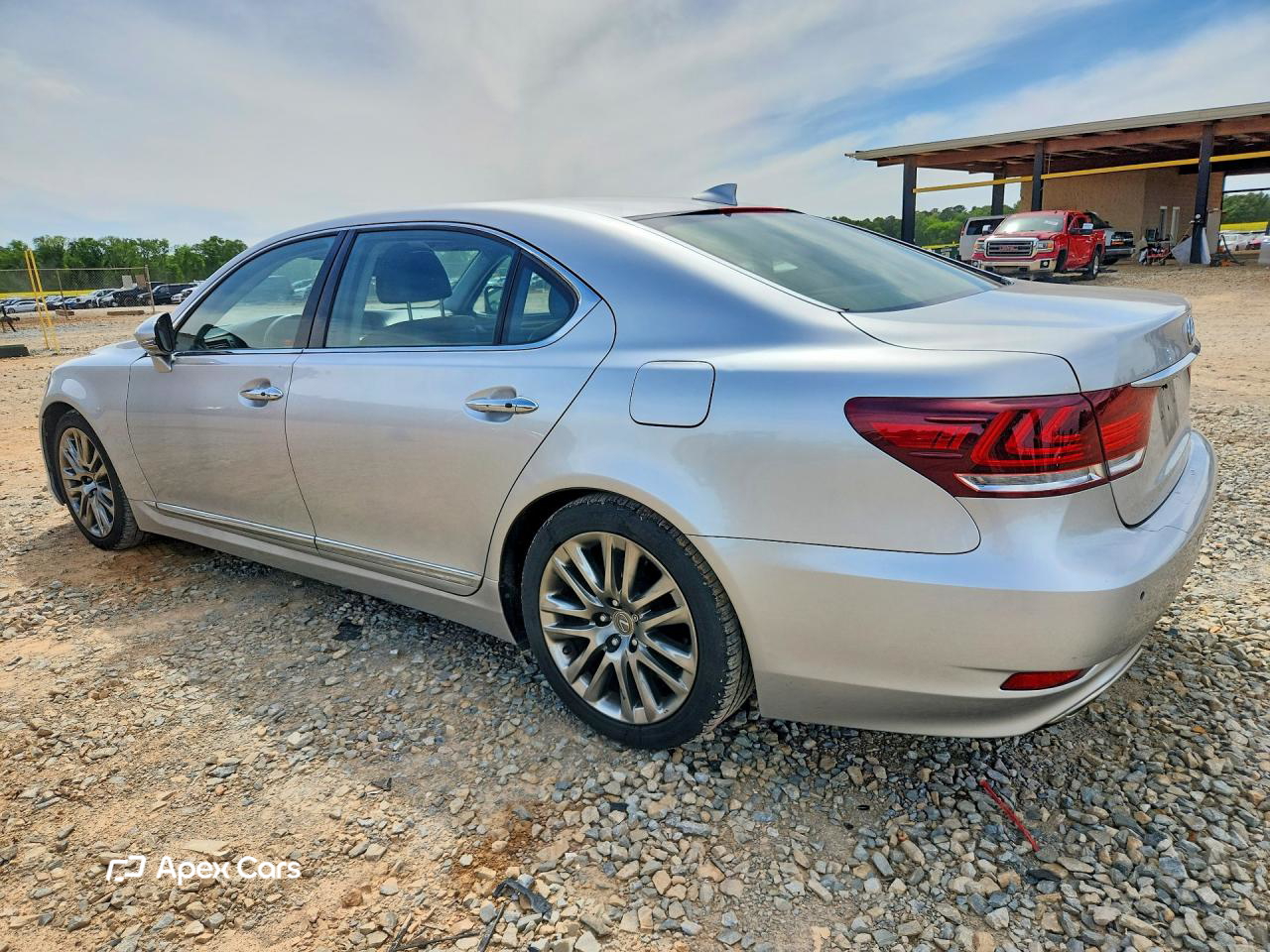 Lexus LS 2015