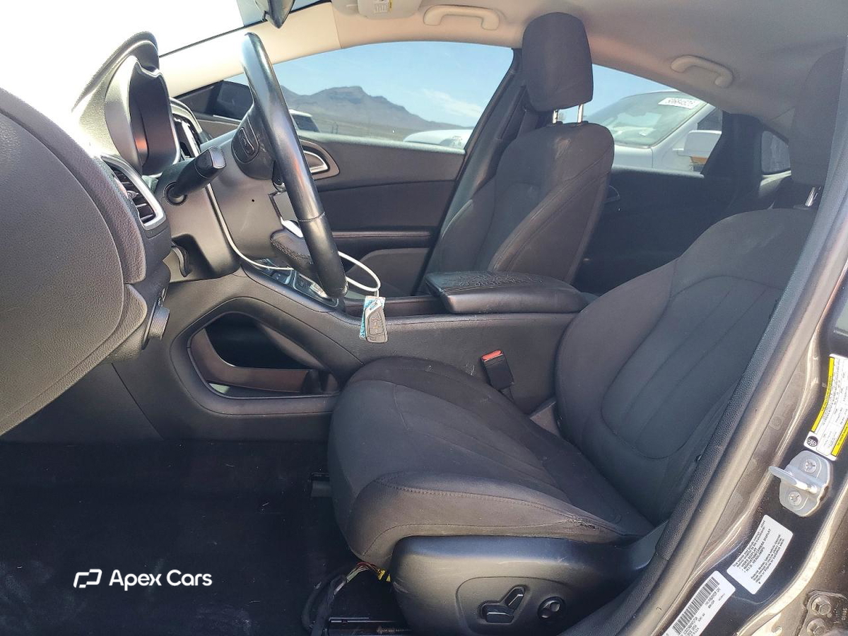 Chrysler 200 2015