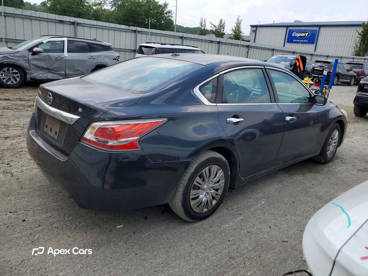 Nissan Altima 2015