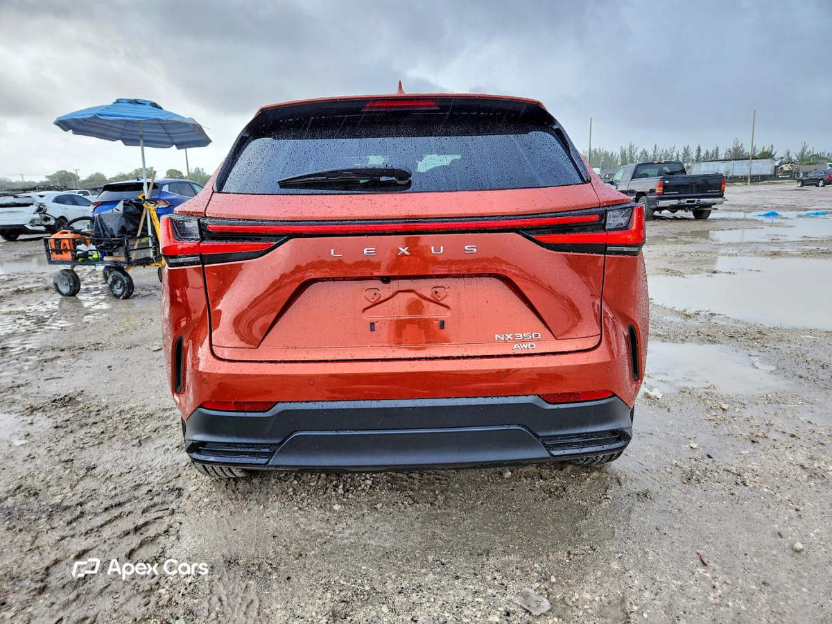 Lexus NX 2023