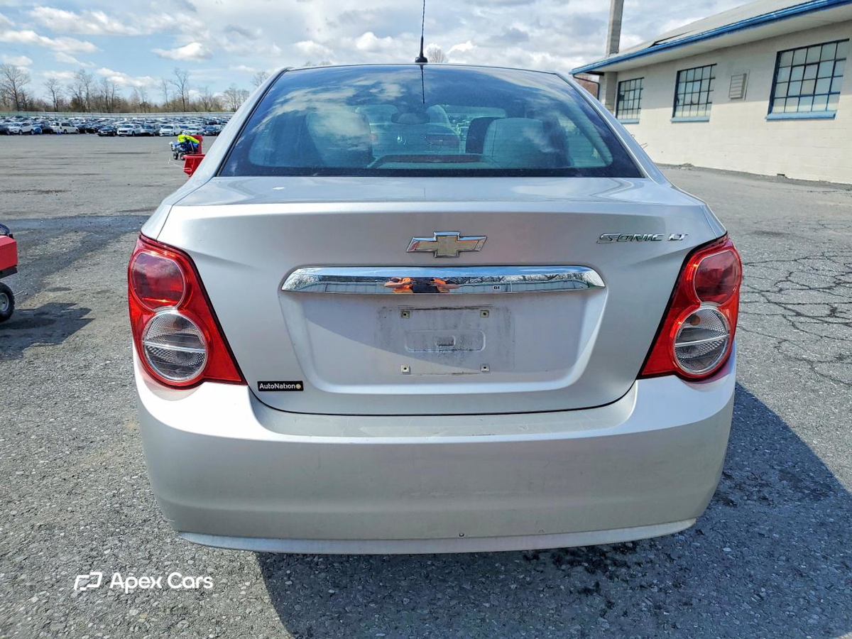Chevrolet Sonic 2012