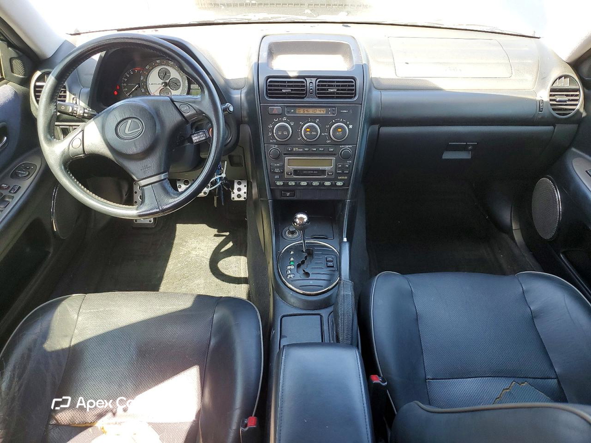 Lexus IS 2003