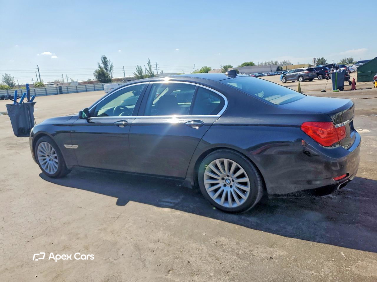 BMW Series 7 2012