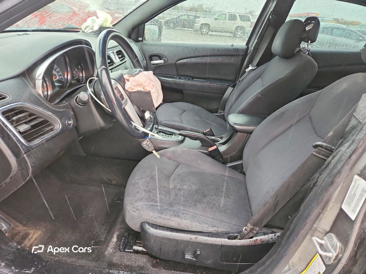 Chrysler 200 2013