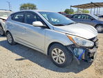 Hyundai Accent 2015