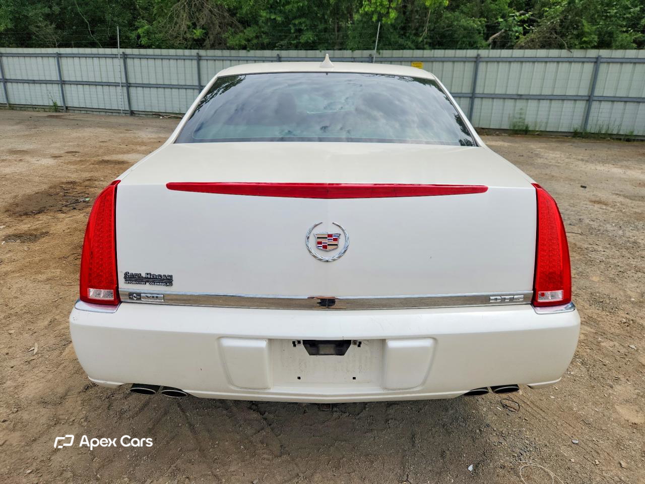 Cadillac DTS 2010