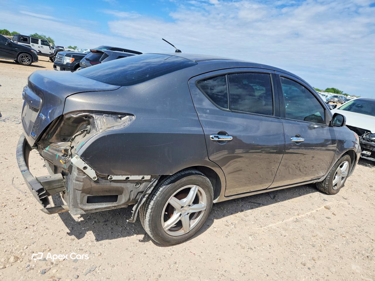 Nissan Versa 2012