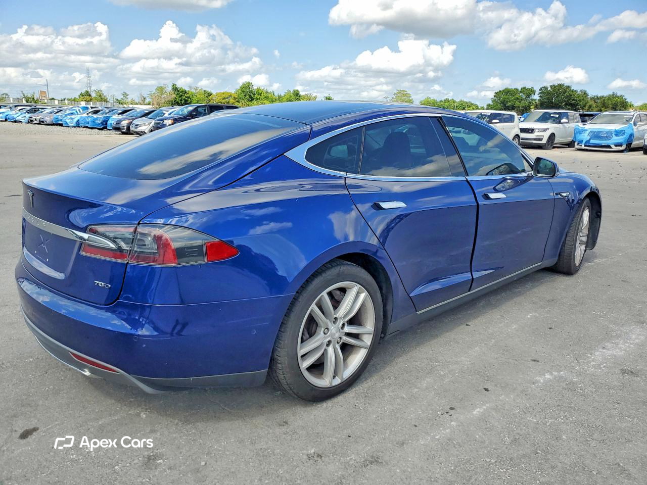 Tesla Model S 2015