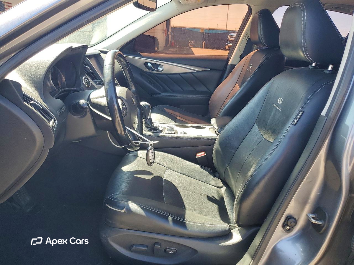 Infiniti Q50 2014