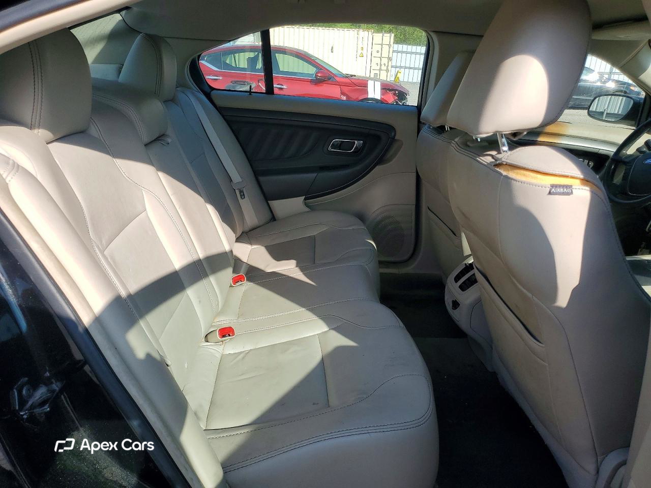 Ford Taurus 2010
