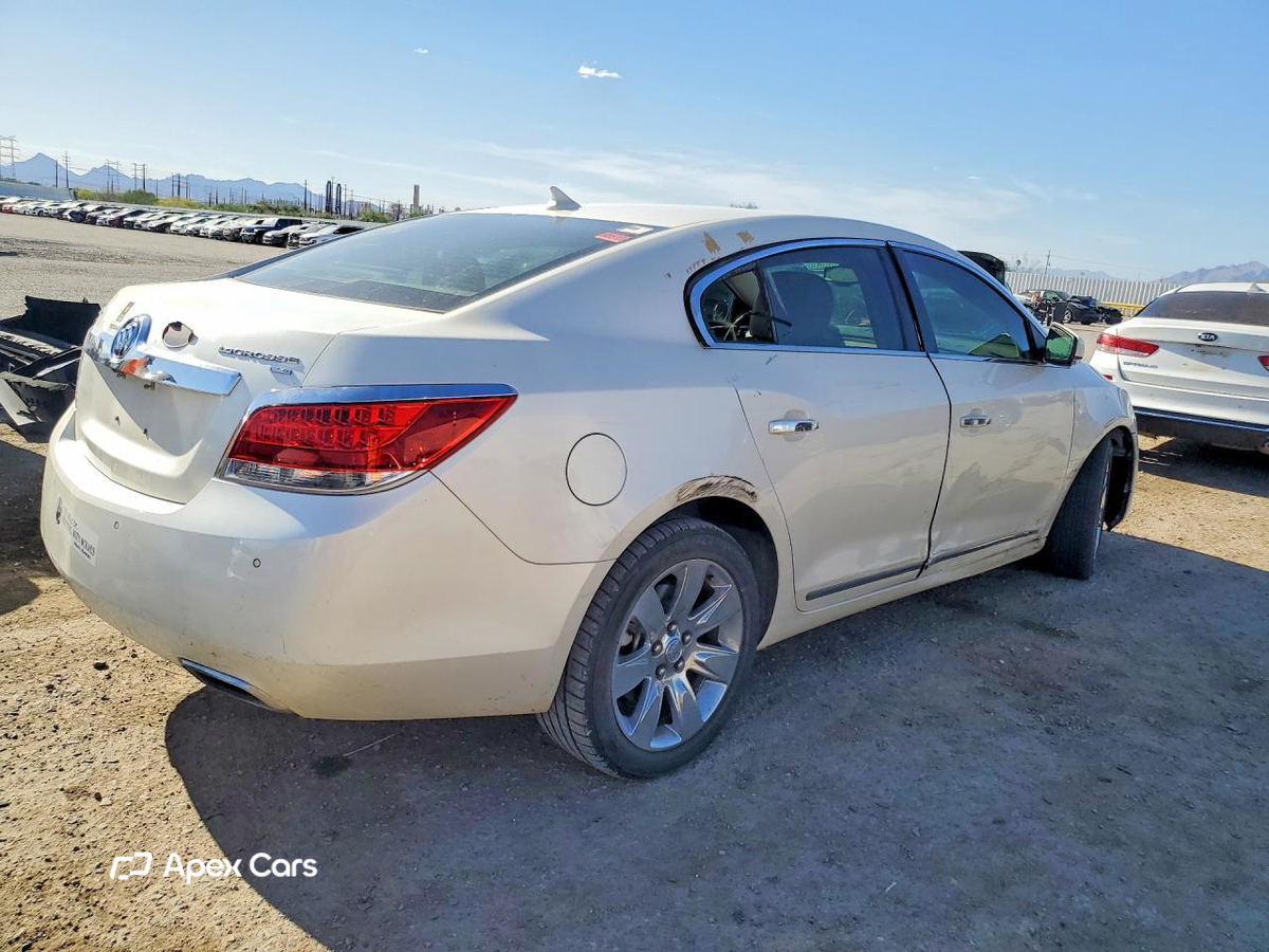 Buick LaCrosse 2011