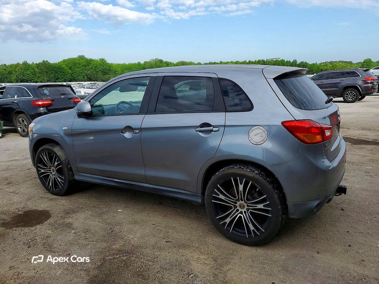 Mitsubishi Outlander 2013