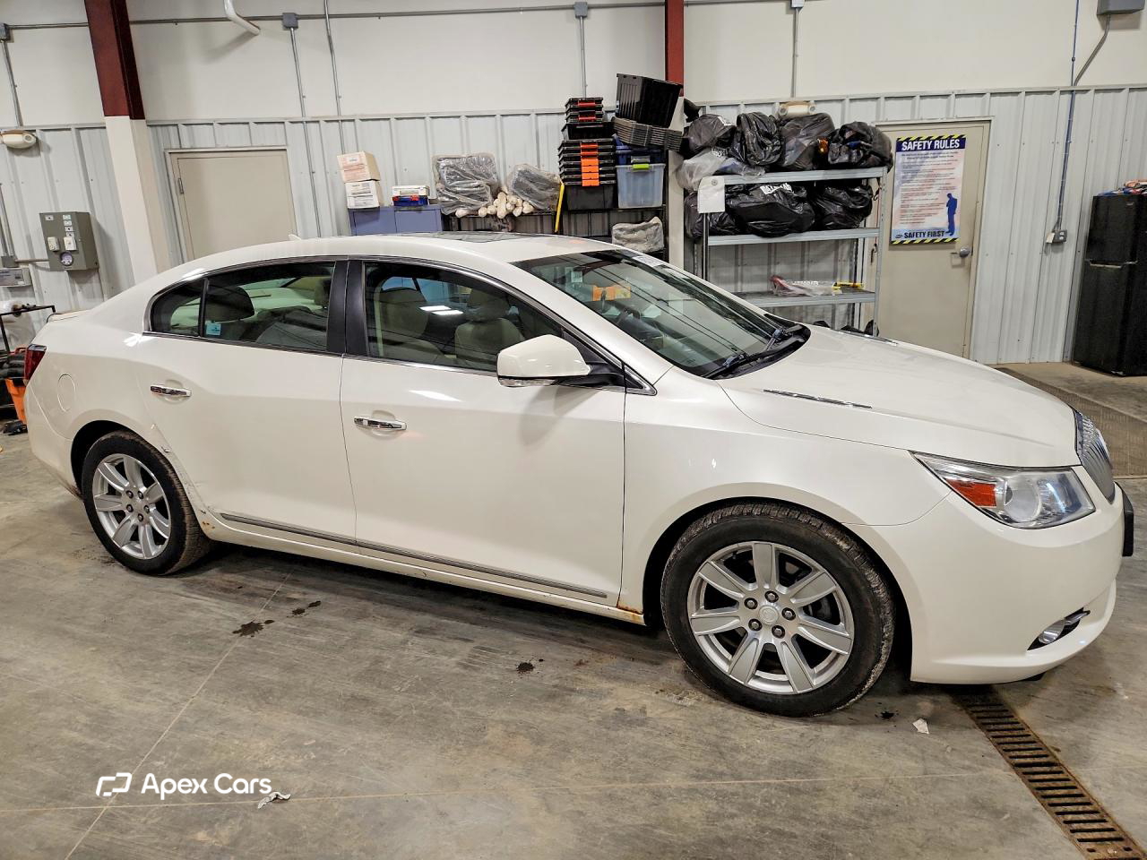Buick LaCrosse 2011