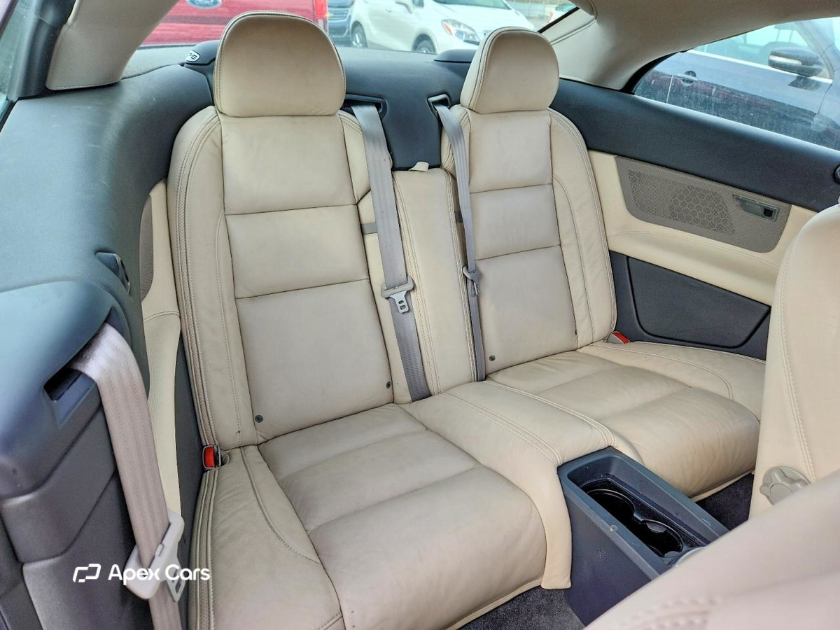 Volvo C70 2011
