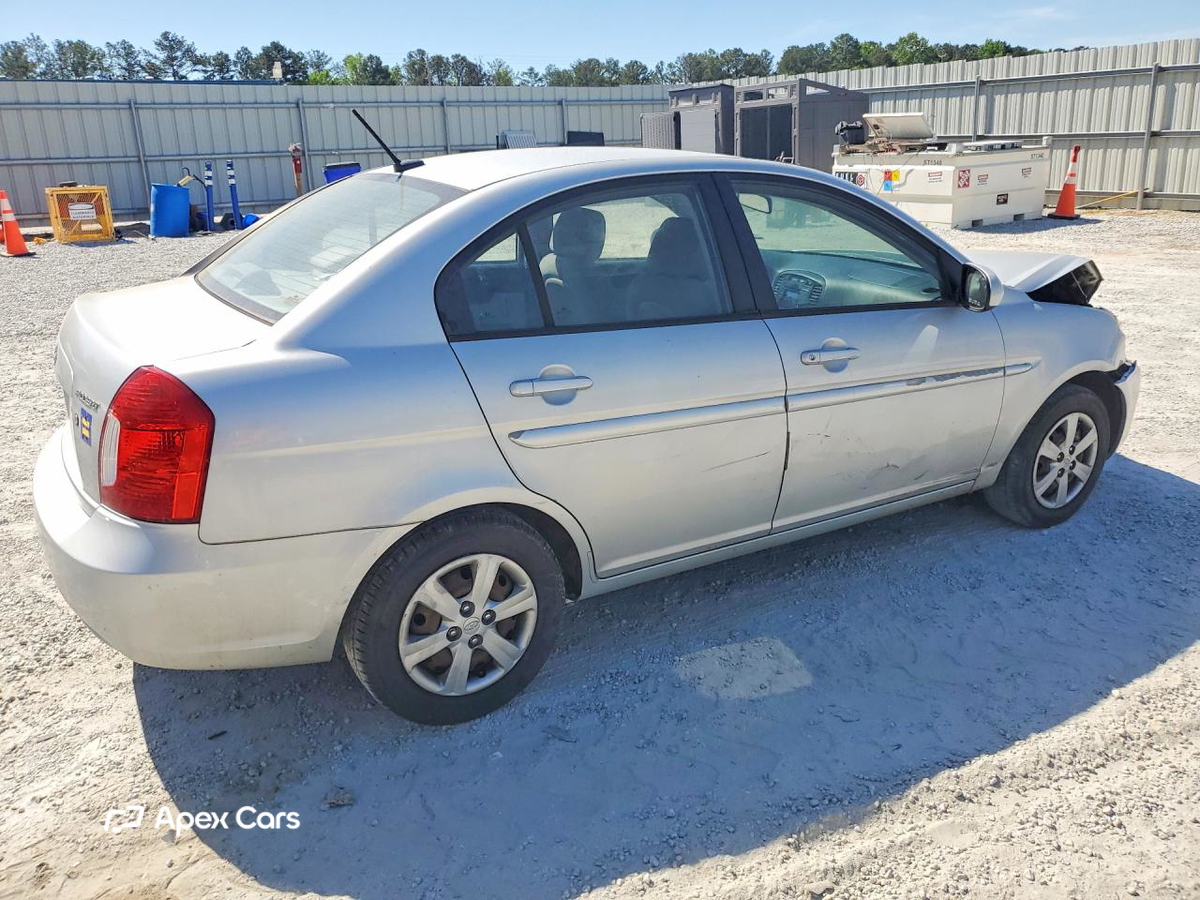 Hyundai Accent 2011