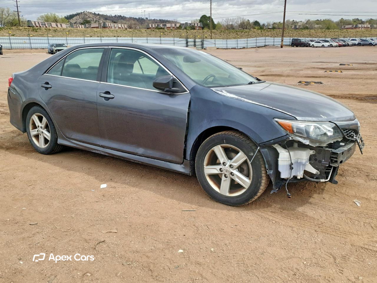 Toyota Camry 2012
