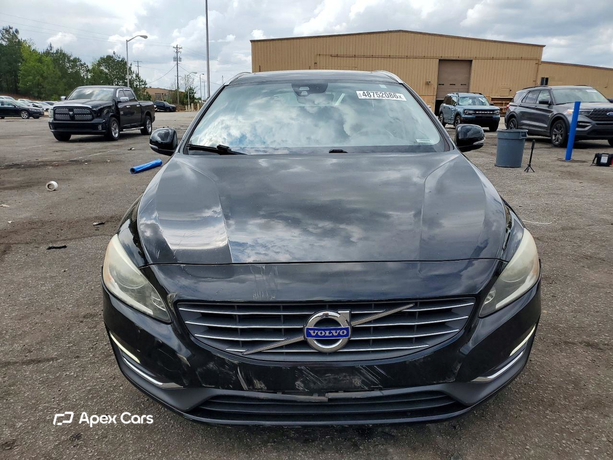 Volvo V60 2015