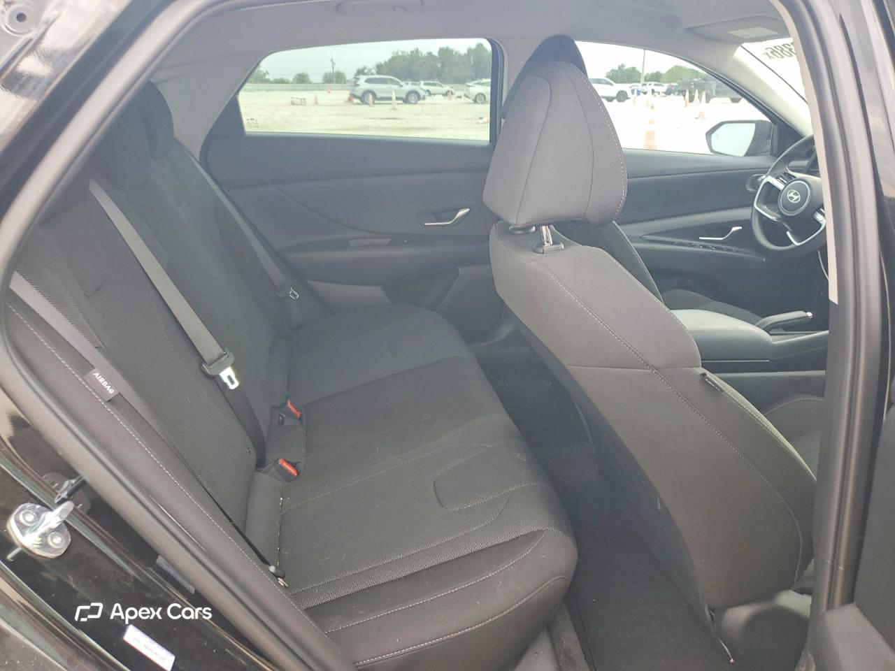 Hyundai Elantra 2025