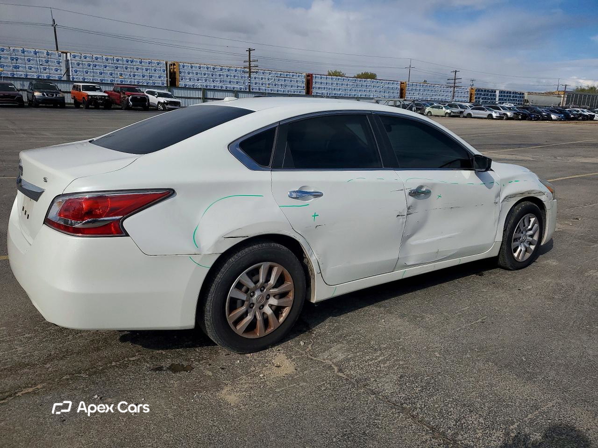 Nissan Altima 2015