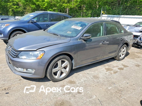 Volkswagen Passat 2015 - Image 1 of 5