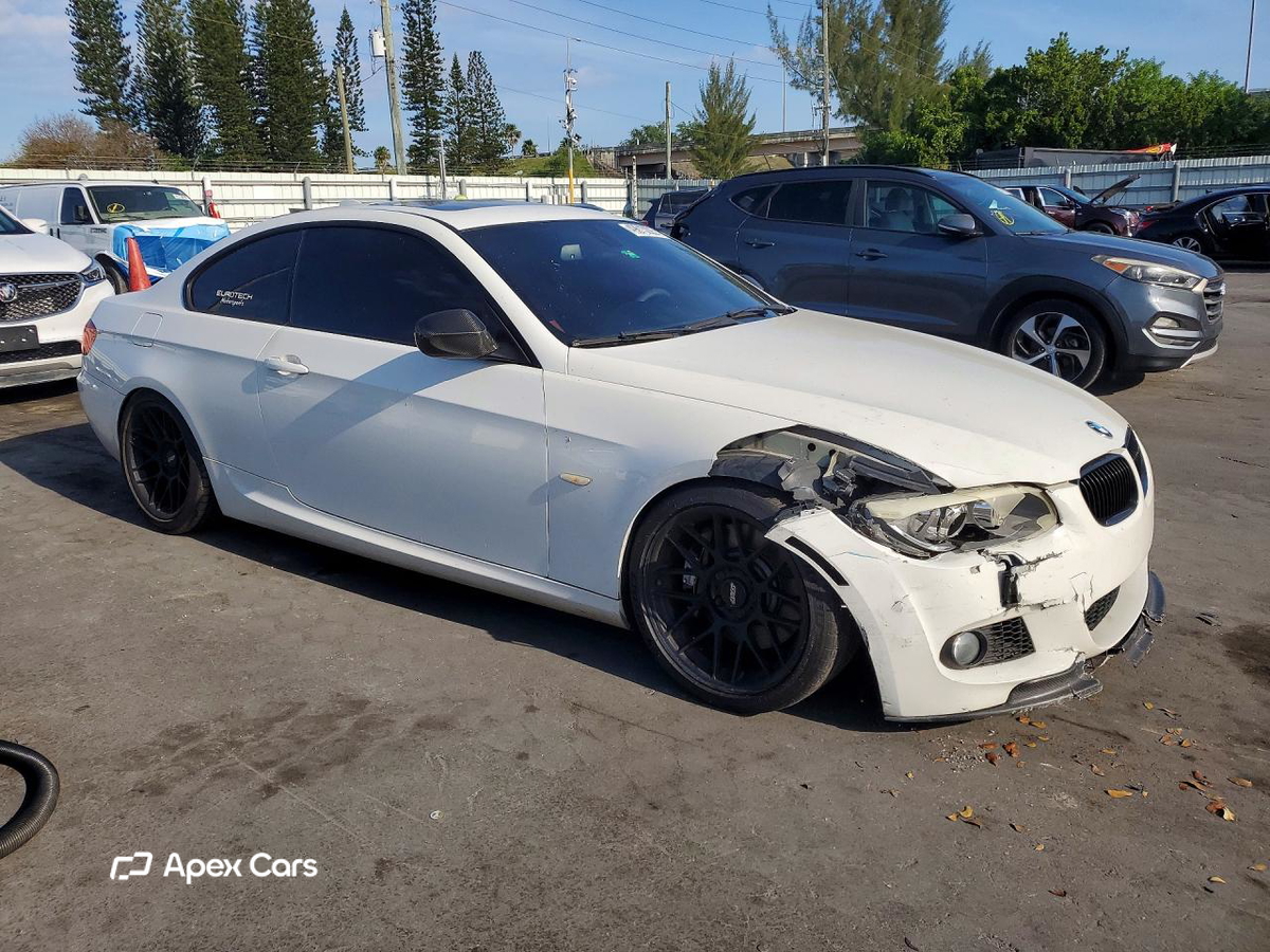 BMW Series 3 2011