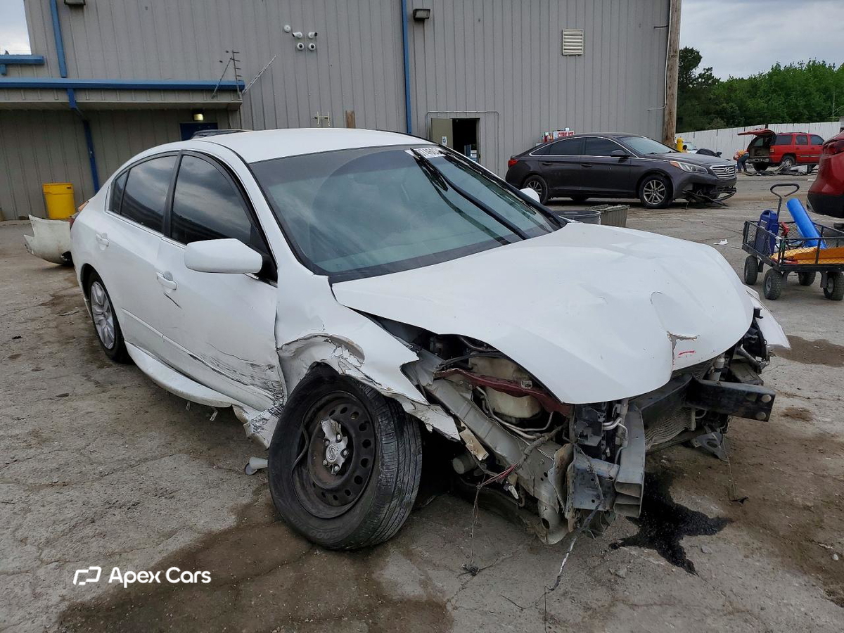 Nissan Altima 2012