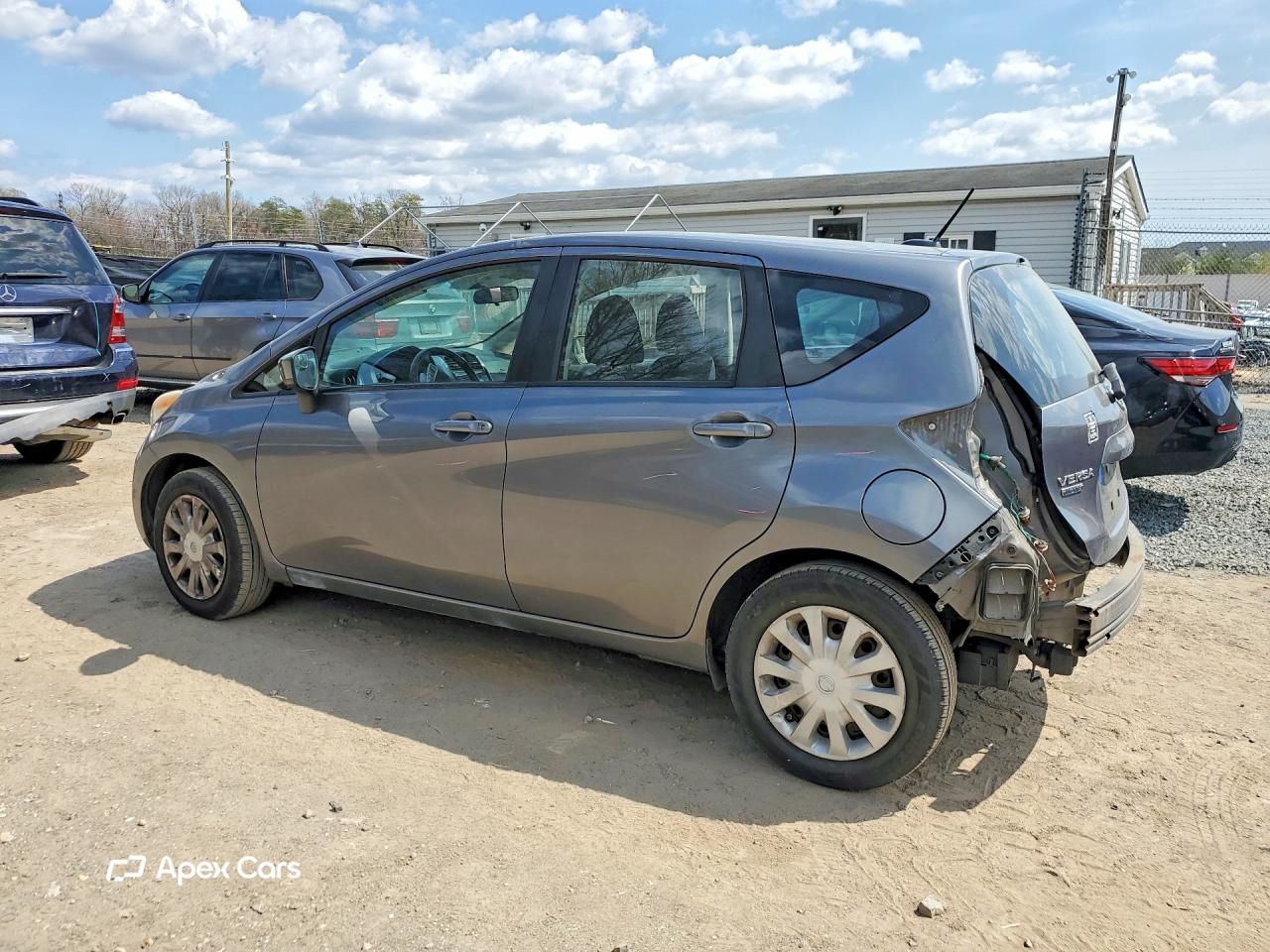 Nissan Versa 2016