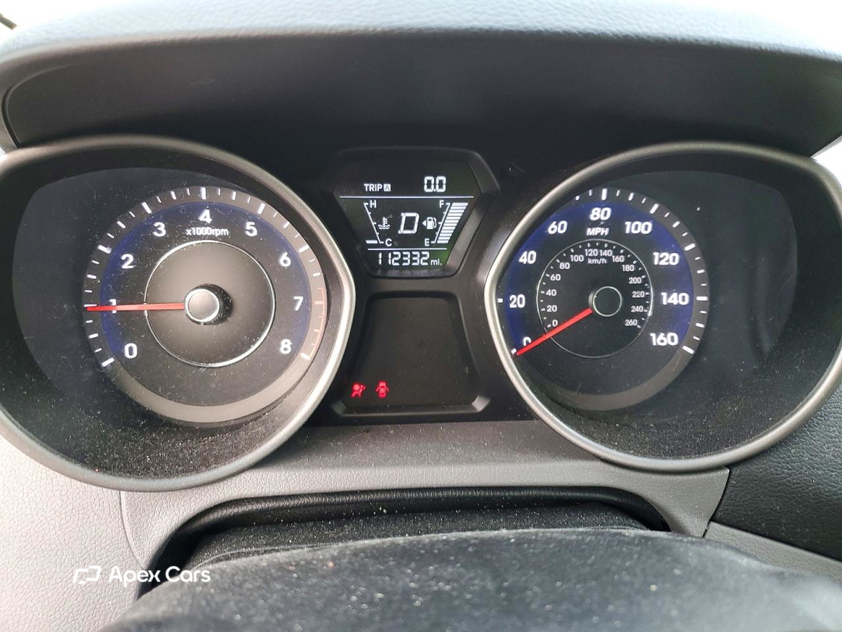 Hyundai Elantra 2015
