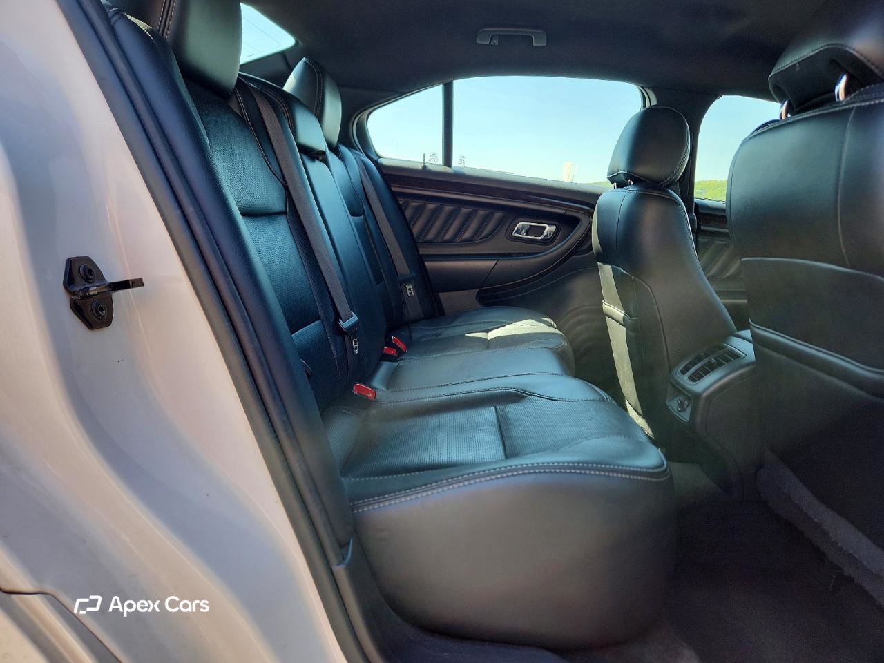 Ford Taurus 2014