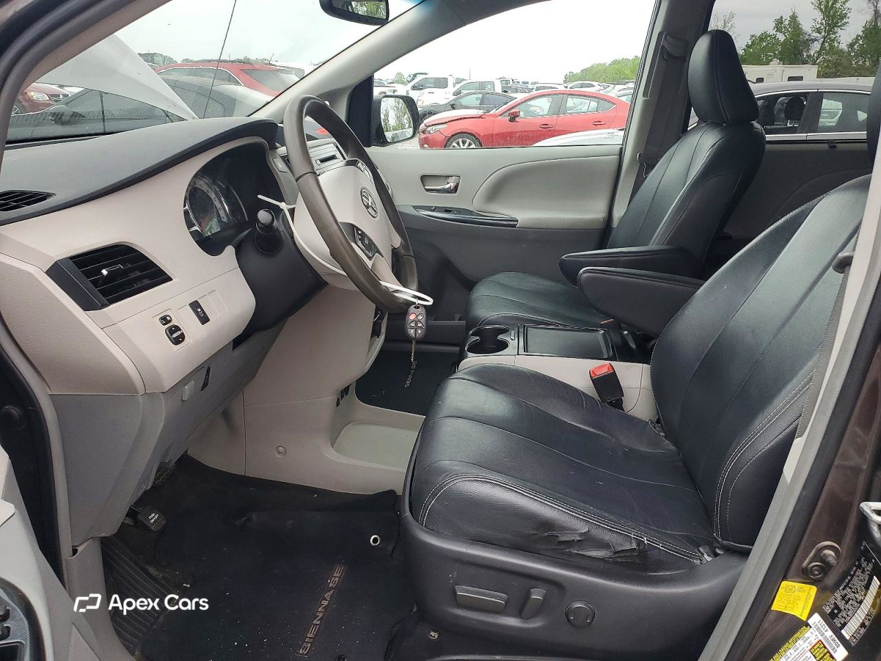 Toyota Sienna 2012