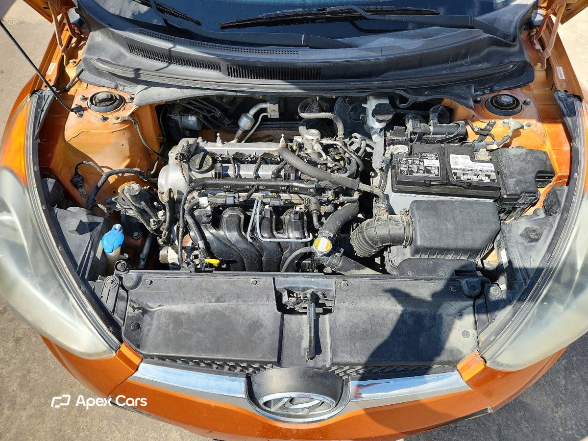 Hyundai Veloster 2012