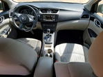 Nissan Sentra 2016