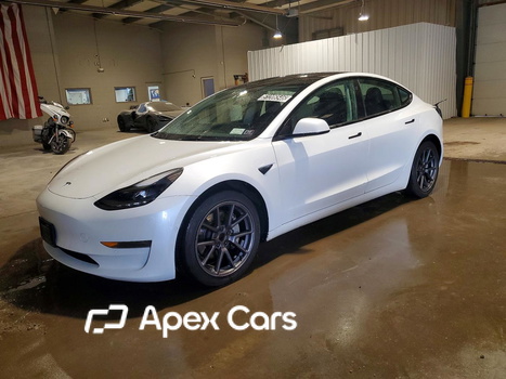 Tesla Model 3 2022 - Image 1 of 12