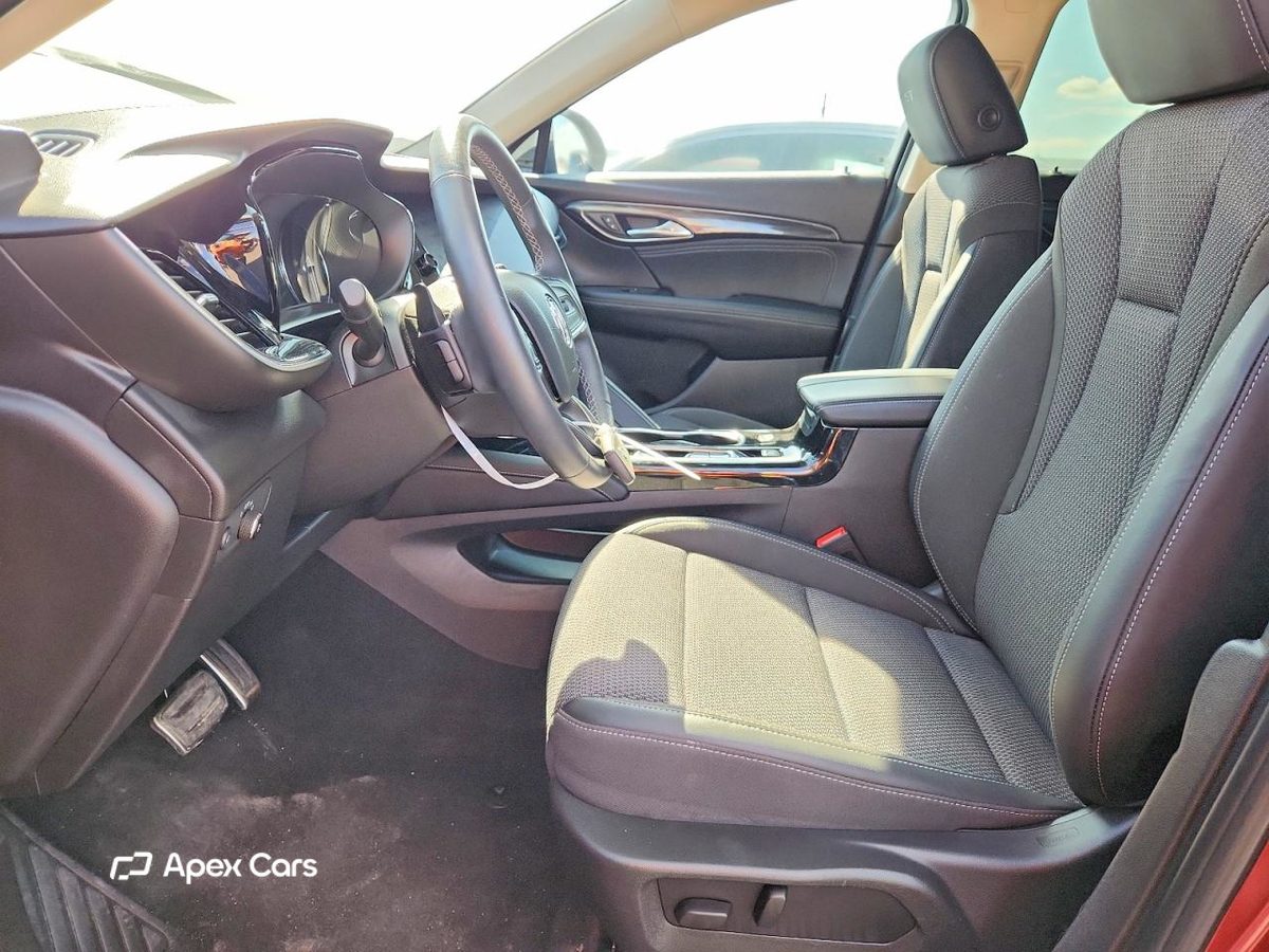 Buick Envision 2023